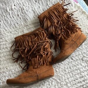 Fringe Suede Boots - Brown